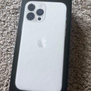 Bought it online.NOT A REAL IPHONE! Opened but never used